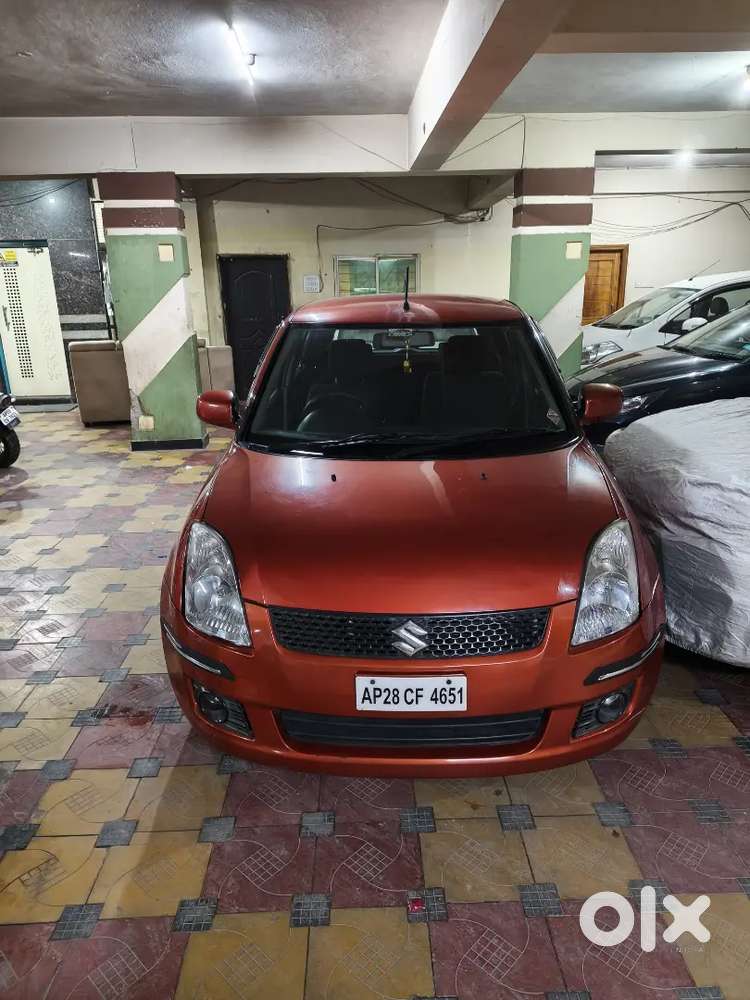 Maruti Suzuki Swift 2011 Diesel 93083 Km Driven