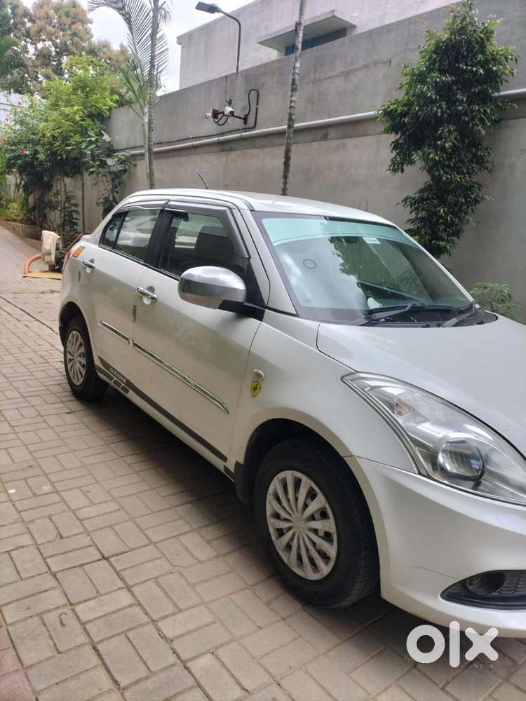 Maruti Dzire Vxi Ags 2025