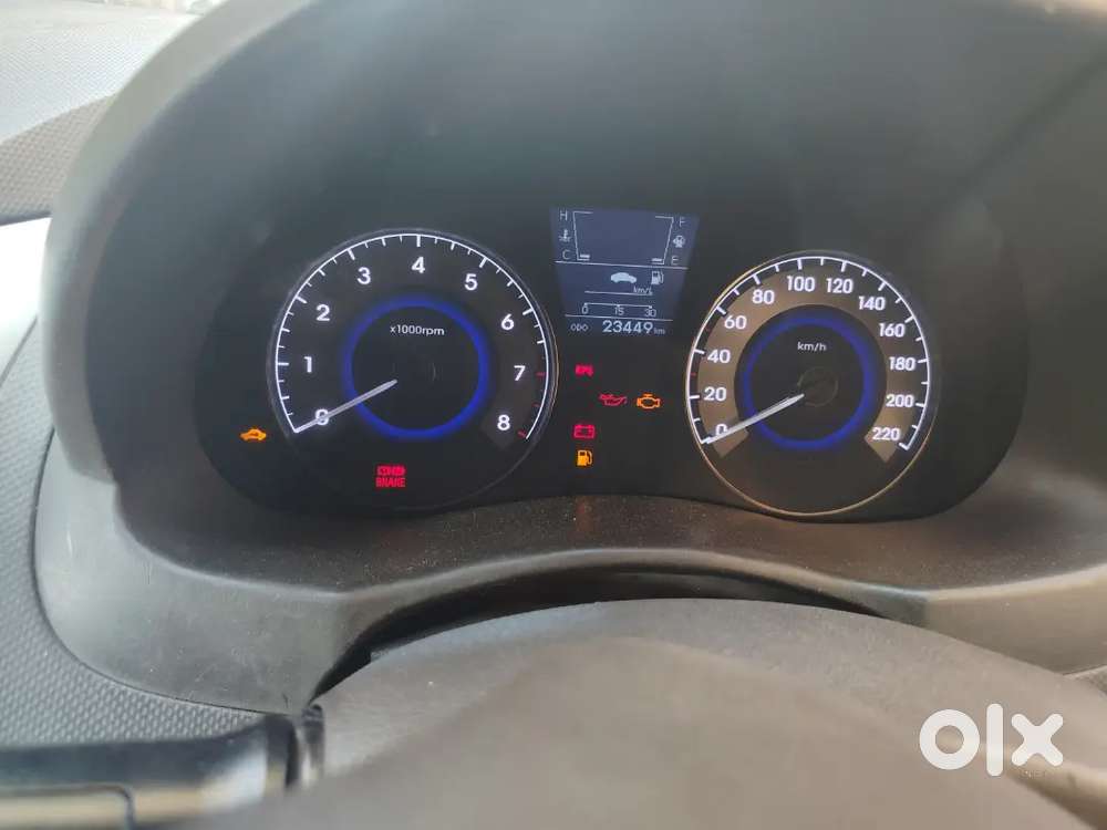 Hyundai Verna 2012 Petrol Manual