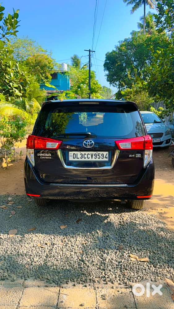 Toyota Innova Crysta 2022 Diesel 530000 Km Driven