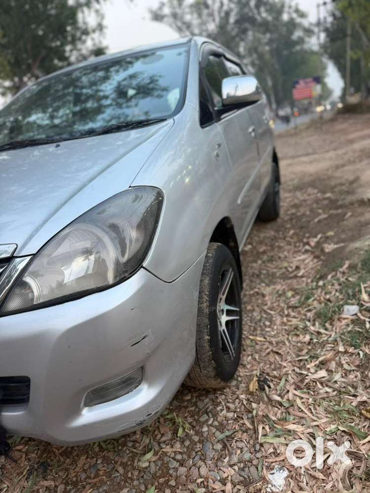 Toyota Innova 2005 Diesel Well Maintained