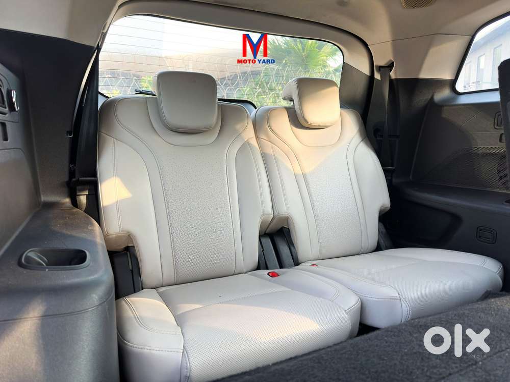 Mahindra Xuv700 2.2 Ax 7 Diesel At Luxury Pack Str, 2023, Diesel