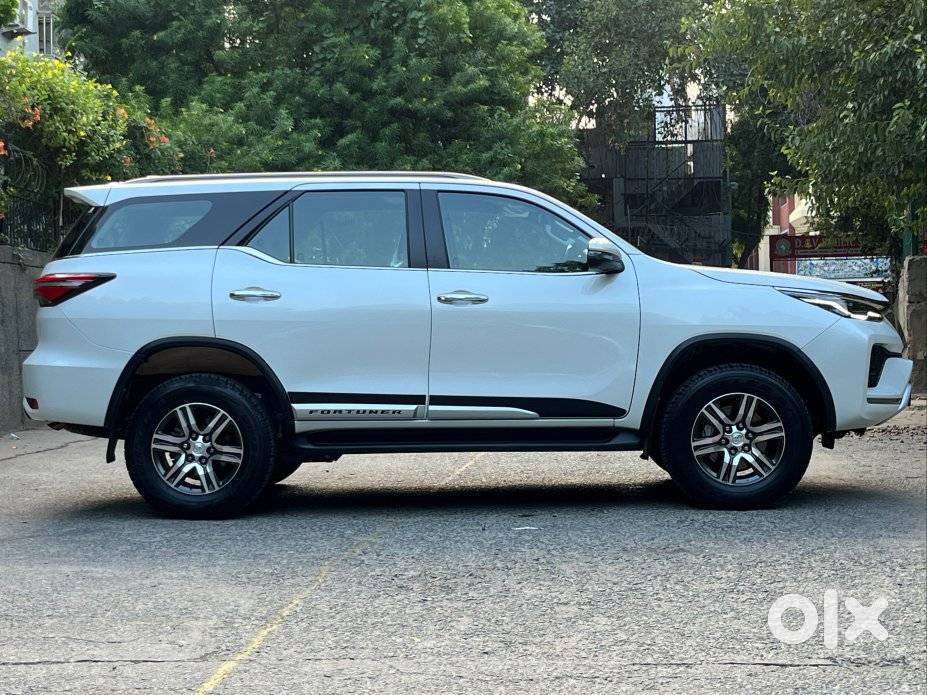Toyota Fortuner 4x2 At 2.7 Petrol, 2024, Petrol