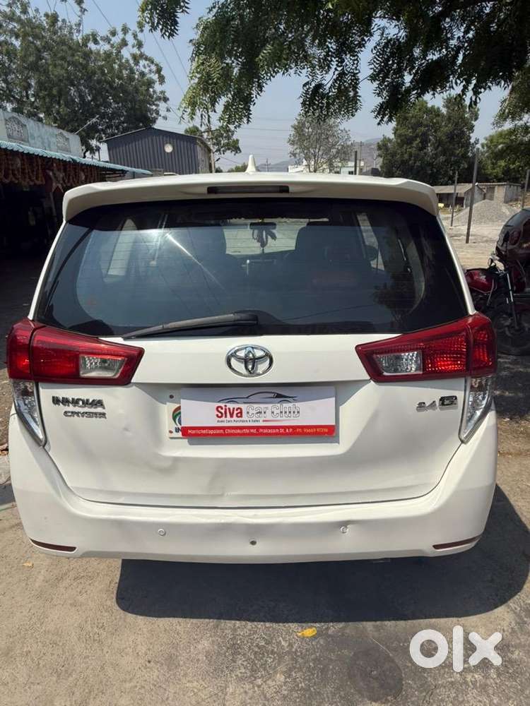 Toyota Innova Crysta 2016 Diesel 272000 Km Driven