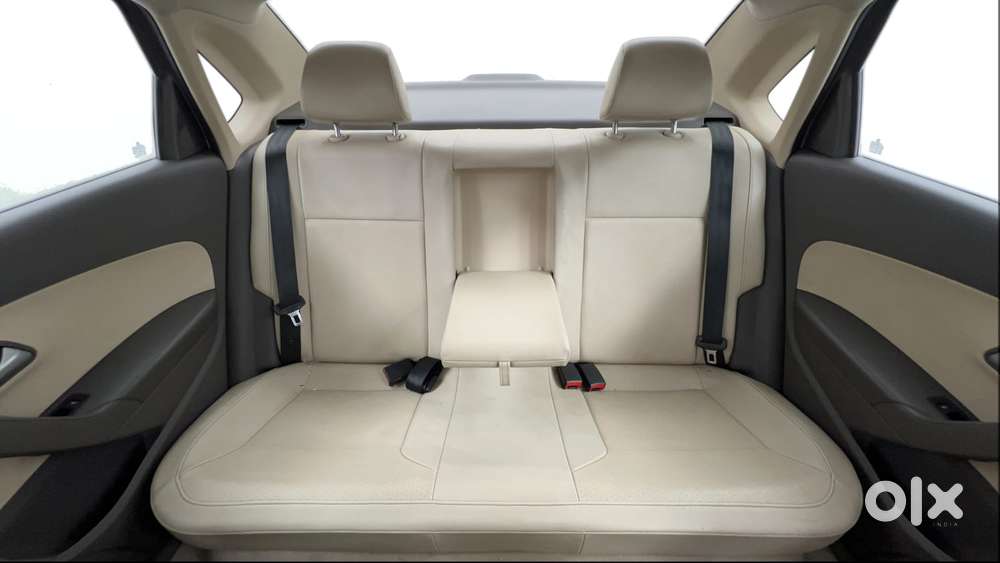 Volkswagen Vento 2010-2013 Petrol Highline, 2014, Petrol