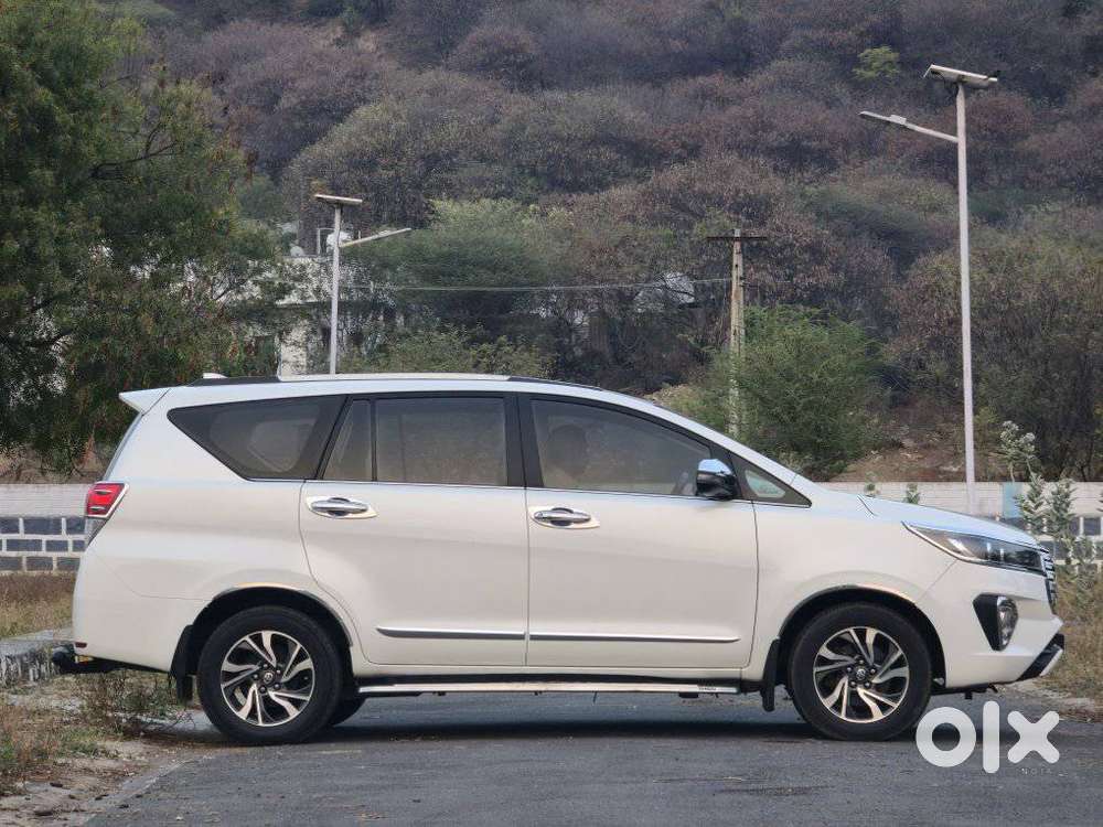 Toyota Innova Crysta 2.4 V, 2022, Diesel