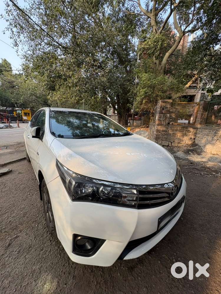 Toyota Corolla Altis 2015