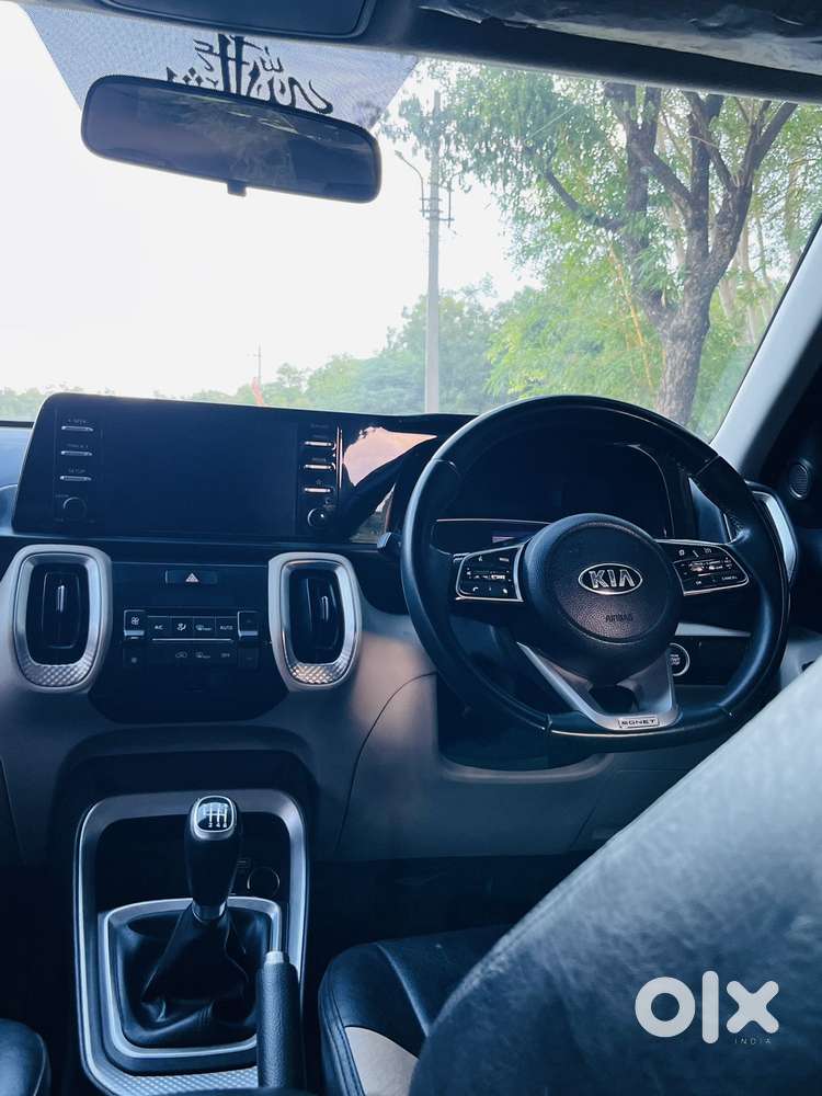 Kia Sonet, 2021, Petrol