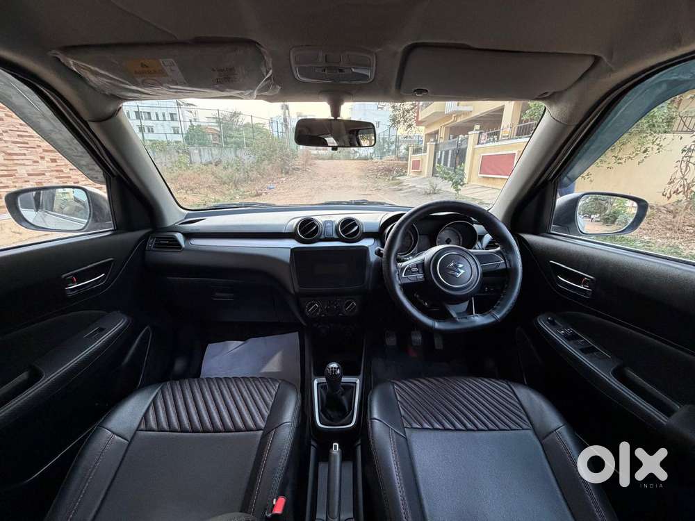 Maruti Suzuki Swift Vxi + Manual, 2023, Petrol