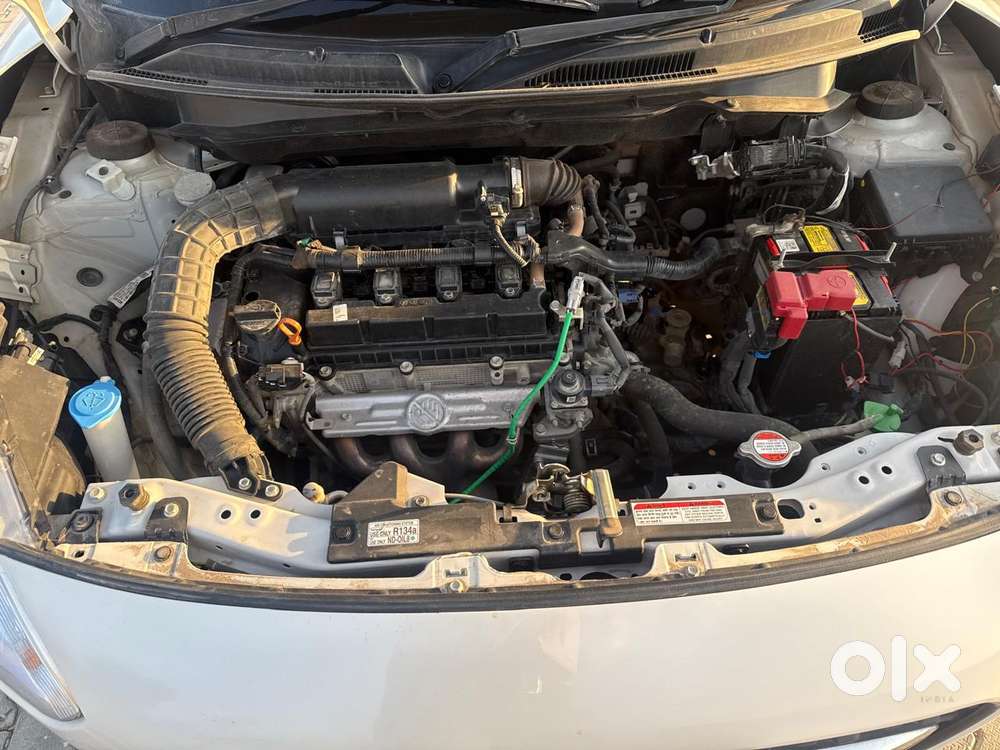 Maruti Suzuki Swift 1.2 Lxi (o), 2023, Petrol