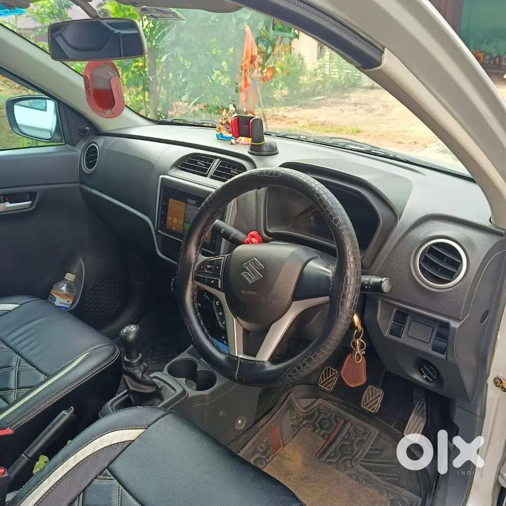 Alto K10 Vxi + Top Model , Sliver Colour