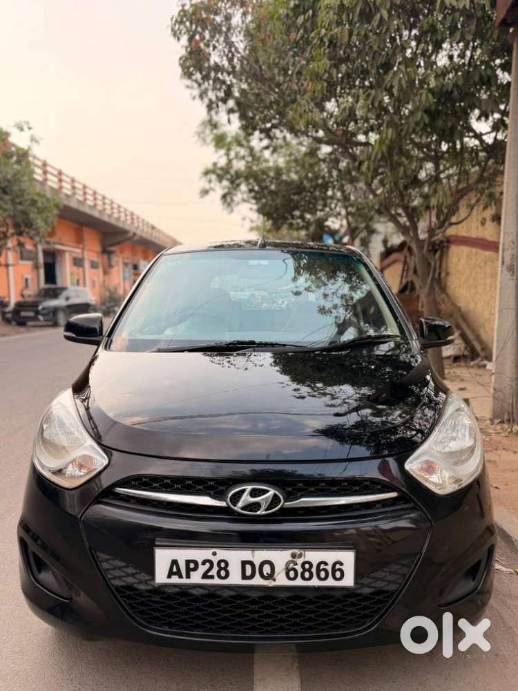 Hyundai I10 Sportz, 2012, Petrol