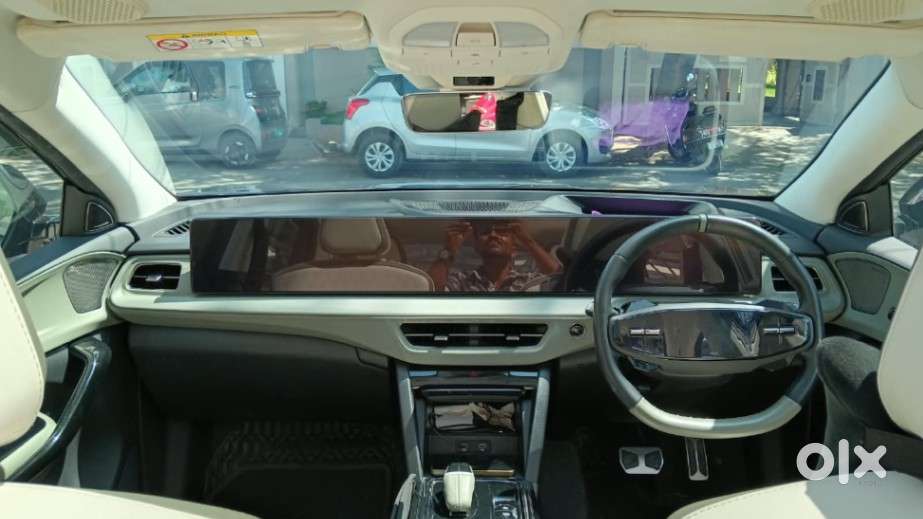 Mahindra Xev 9e Pack Three (top Model), 2025, Electric
