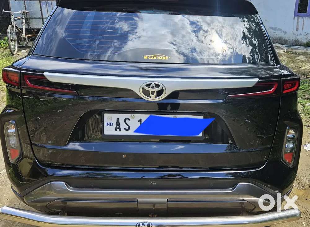 Toyota Urban Cruiser Hyryder 2023 Petrol 32000 Km Driven