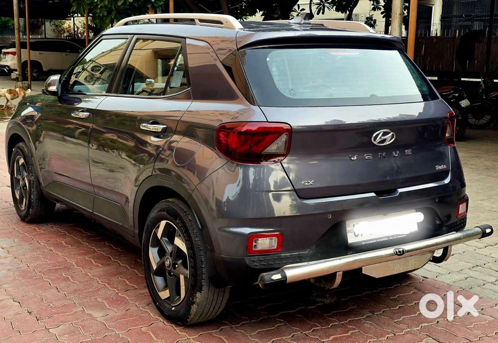 Hyundai Venue 1.0 Sx Turbo Dct, 2019, Petrol