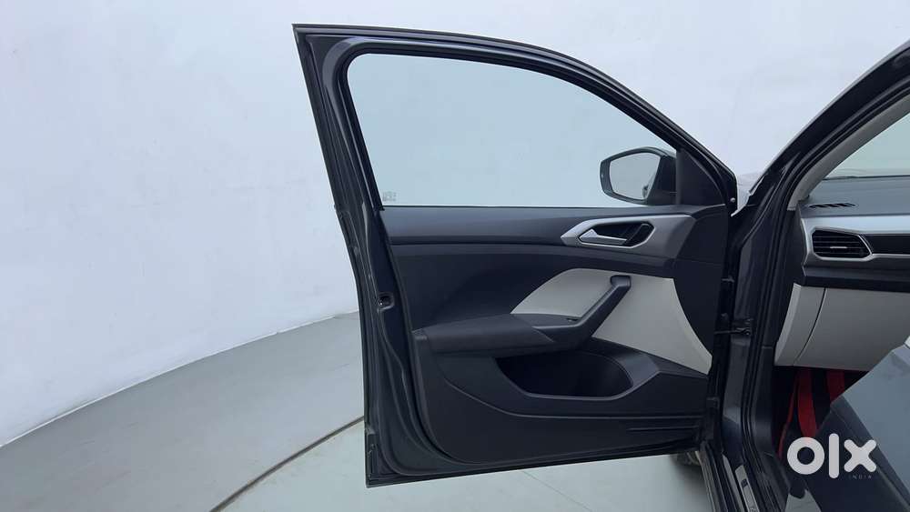 Volkswagen Taigun 1.0 Tsi Highline At, 2022, Petrol