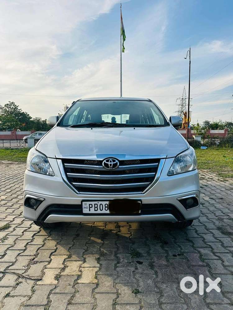 Toyota Innova 2009 Diesel 2029 Passing 90000 Km Driven