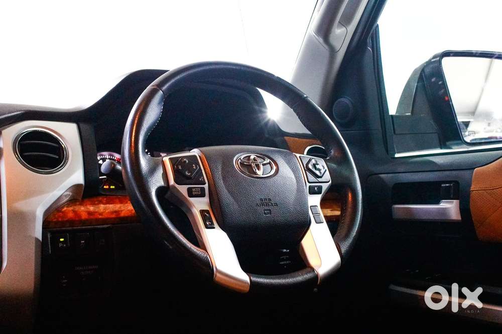 Toyota Tundra Twin Cabin, 2024, Petrol