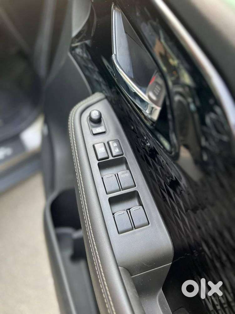 Maruti Suzuki Victoris Zxi Plus (o) Petrol Manual, 2025, Electric