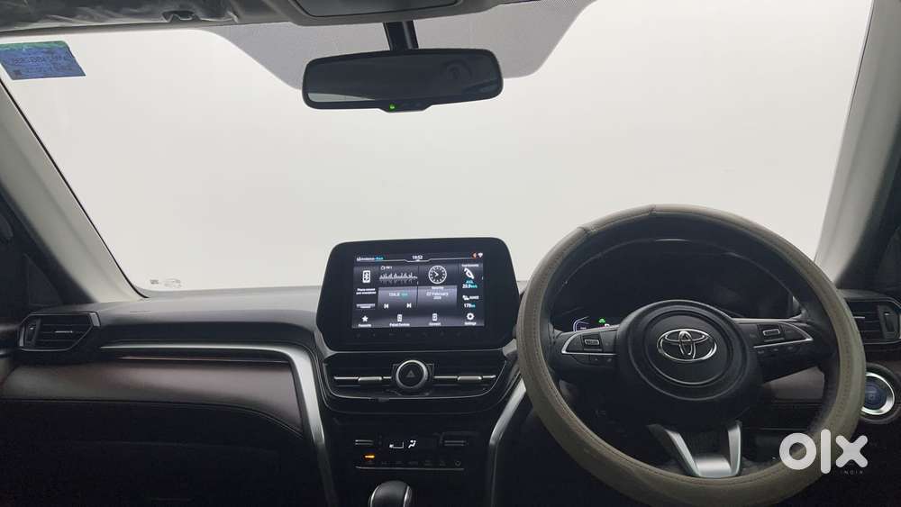 Toyota Urban Cruiser Hyryder 1.5 V Hybrid, 2023, Petrol