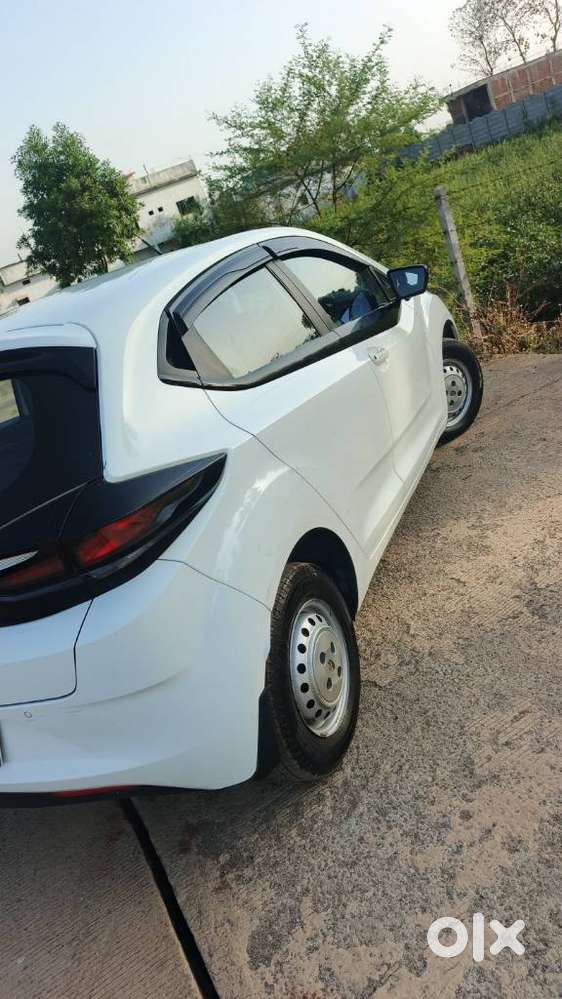 Tata Altroz 1.2 Xt, 2021, Petrol