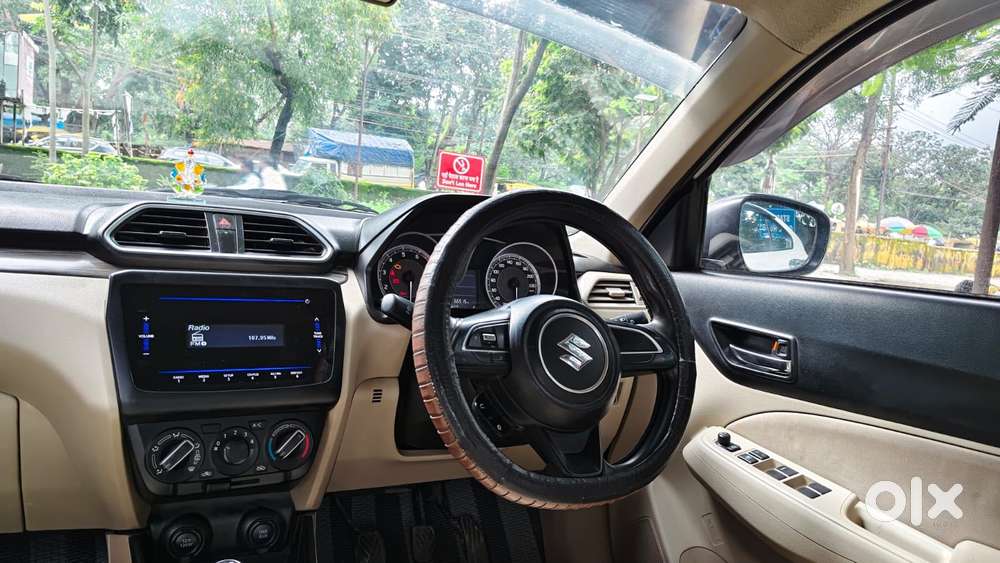 Maruti Suzuki Dzire 1.2 Vxi, 2022, Petrol