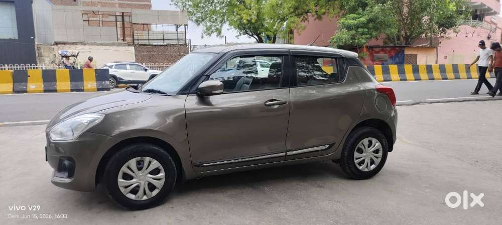 Maruti Suzuki Swift 1.2 Vxi (o), 2023, Petrol