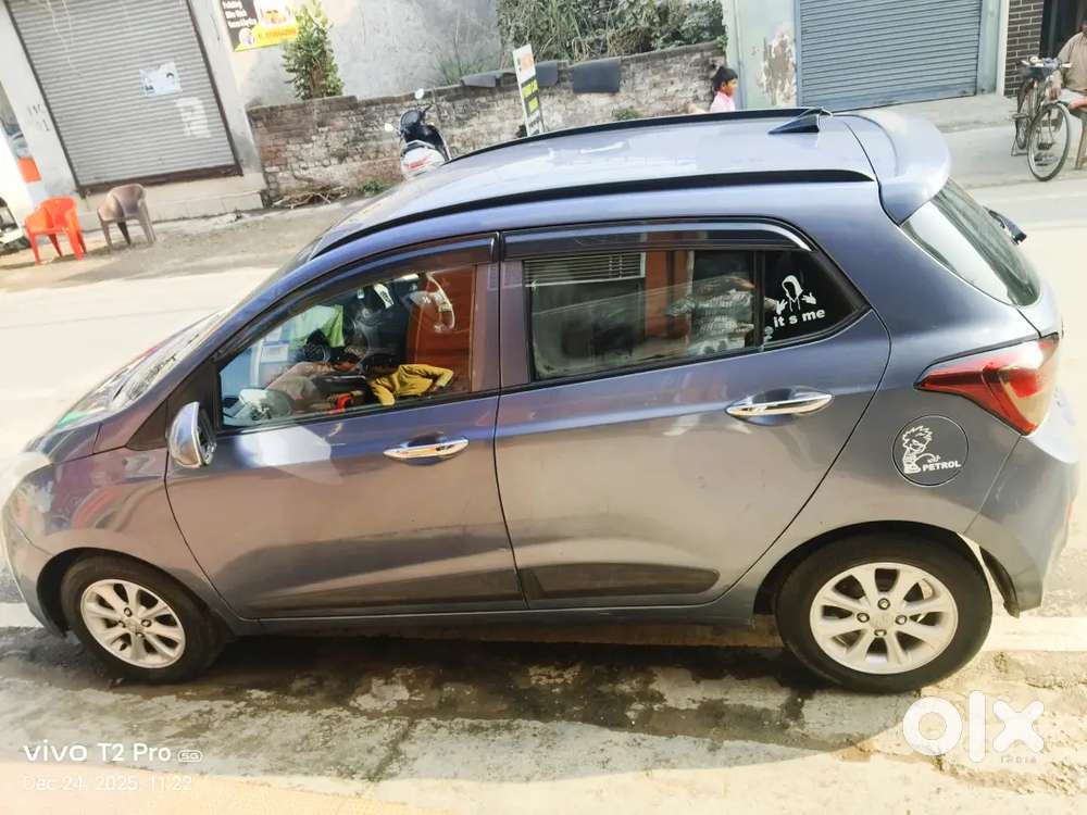 Hyundai Grand I10 2015 Petrol 82000 Km Driven