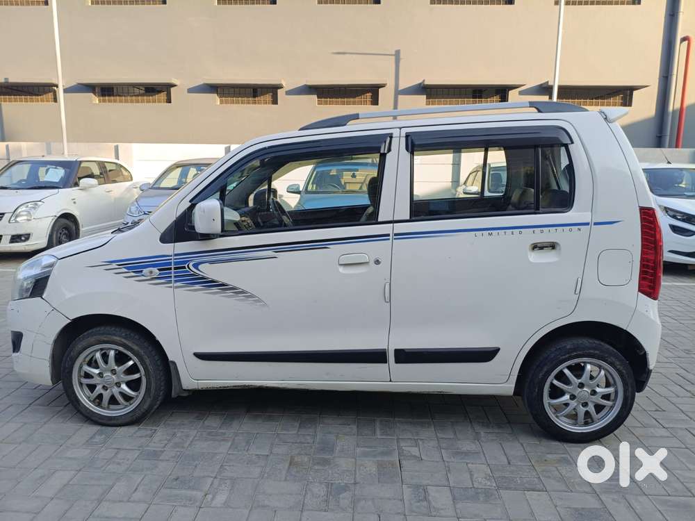 Maruti Suzuki Wagon R 1.0 Vxi Ags, 2017, Petrol