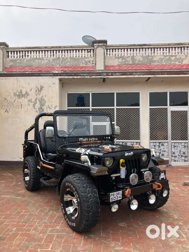 Mahindra Jeep 1995