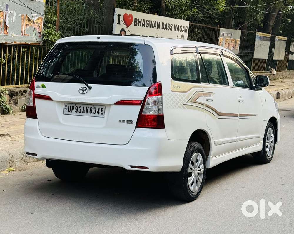 Toyota Innova 2.5 G (diesel) 8 Seater, 2016, Diesel