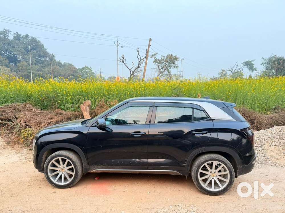 Hyundai Creta November 2023 Diesel 25000 Km Driven Showroom Condition