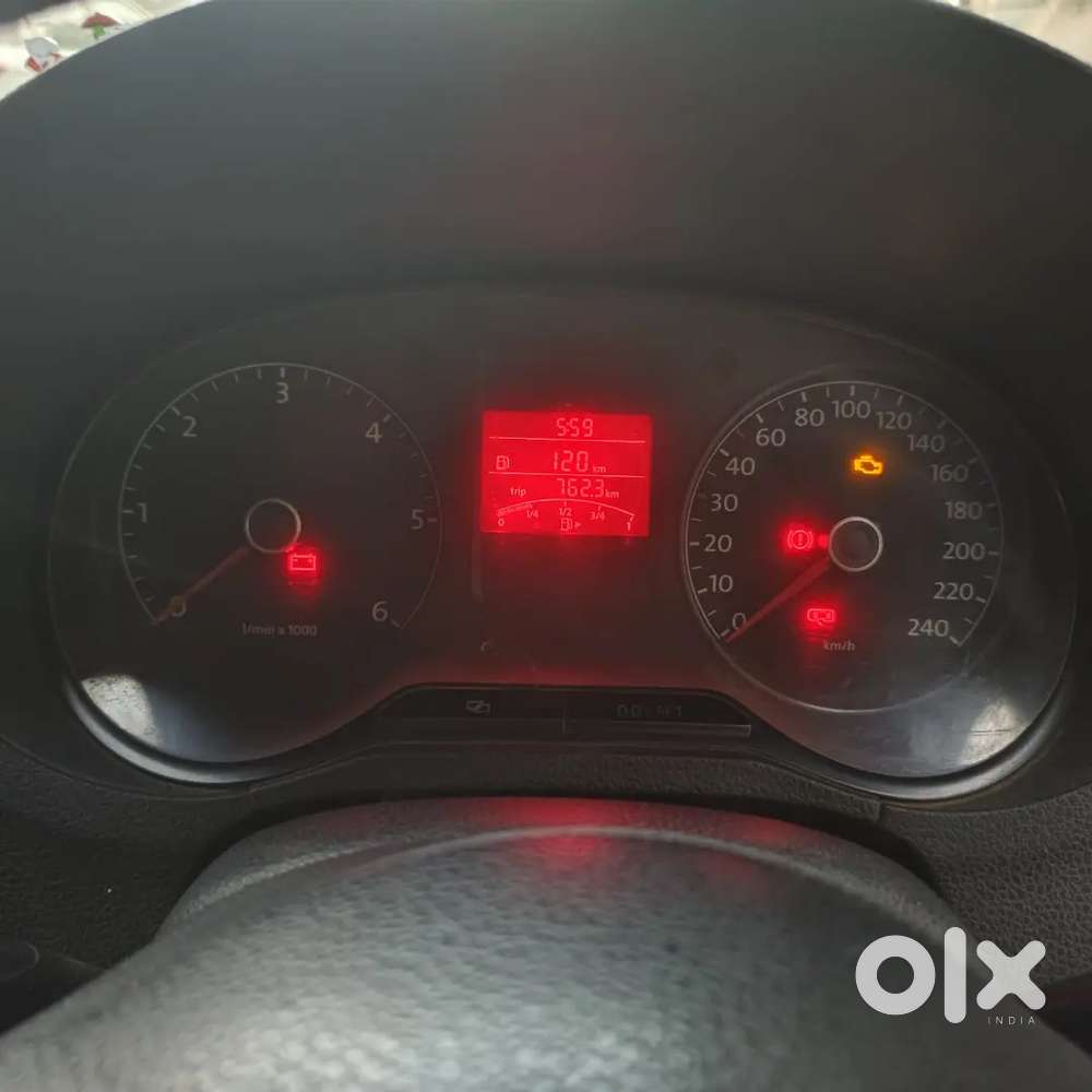 Volkswagen Polo Diesel Manual 2011