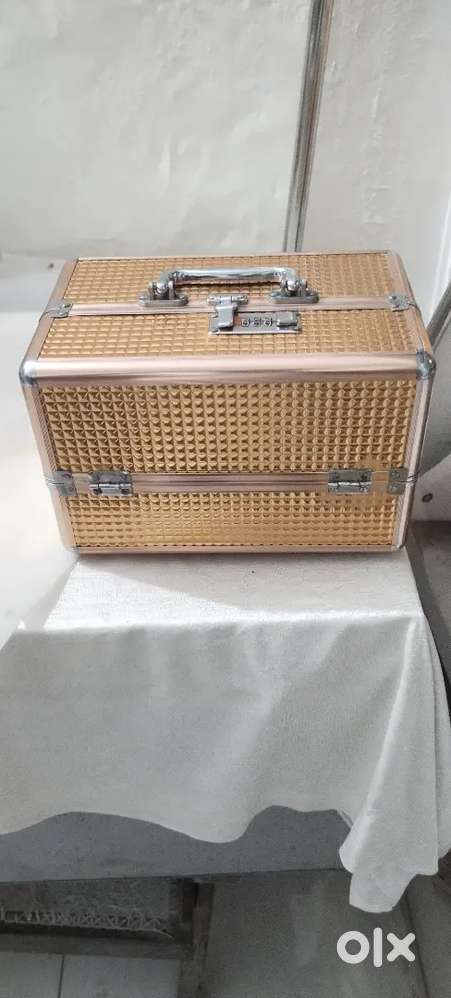 Bridal Vanity Makeup box