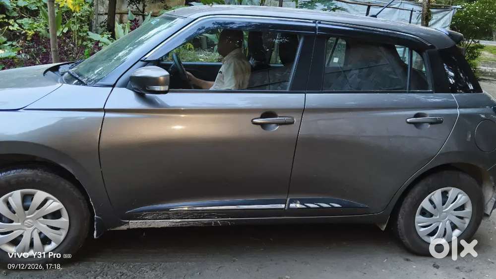 Maruti Suzuki Swift 1.2 Vxi Petrol Manual 2025