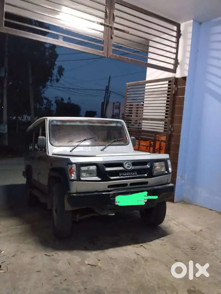 Force Motors Trax 2007