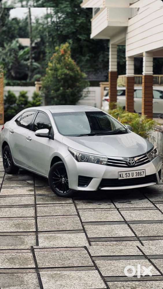 Toyota Corolla Altis 2015
