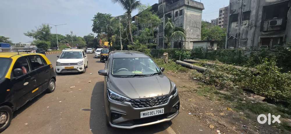 Maruti Ertiga Zxi(0) Top Model 2024 - Petrol+cng - 1st Owner