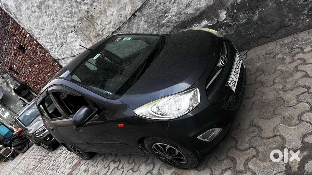 Hyundai I10 Sportz 2014  Cng+petrol  New Tyre  25+ Mil  Android Tv