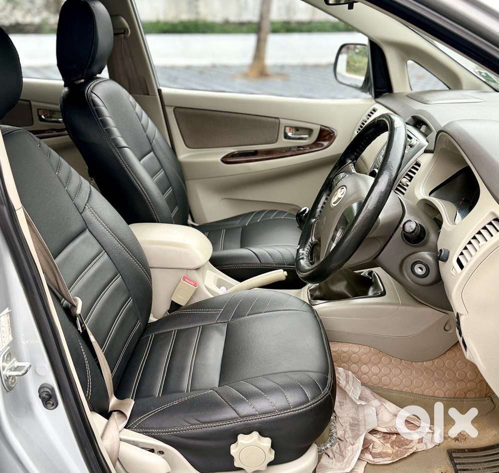 Toyota Innova 2.5 V 7 Str, 2012, Diesel