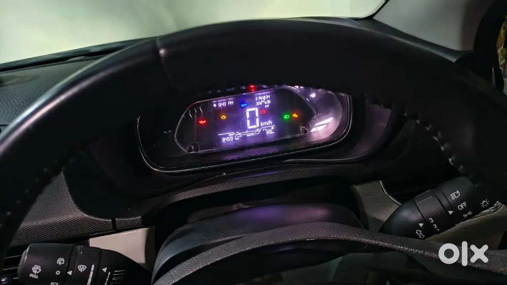 Tata Nexon Xz Plus Hs Diesel  Topend Model