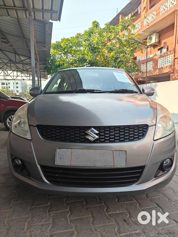 Maruti Suzuki Swift Vxi 1.2 Abs Bs-iv, 2014, Petrol