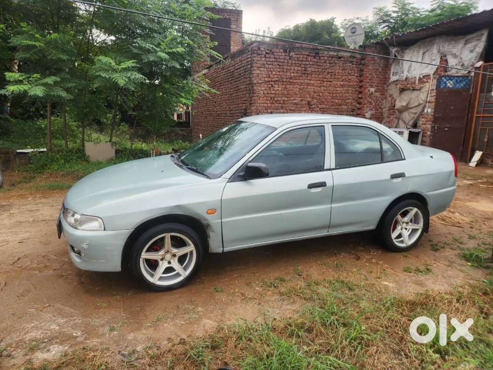 Mitsubishi Lancer 2002 Car