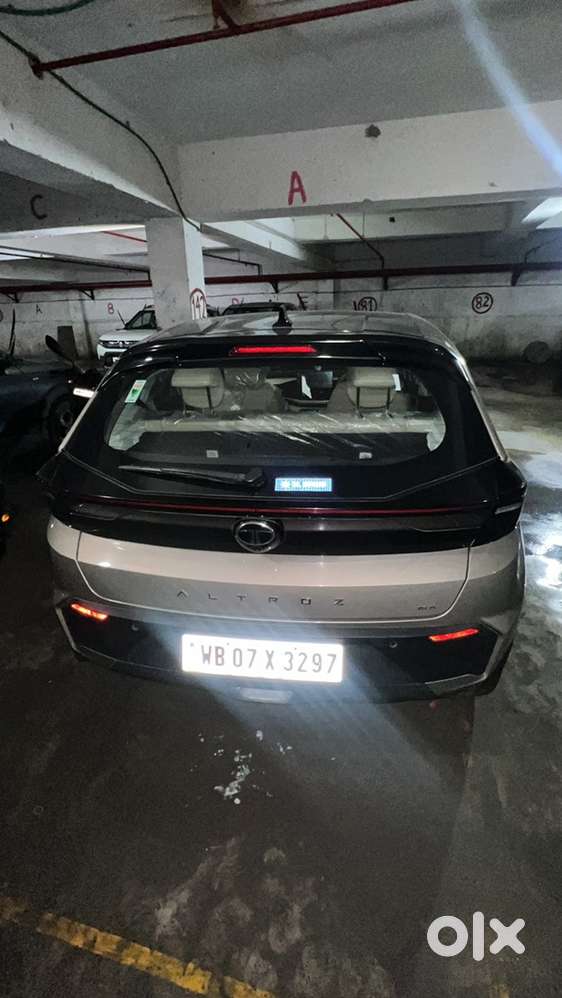 Tata Altroz Top End Model Loan Transfer Car