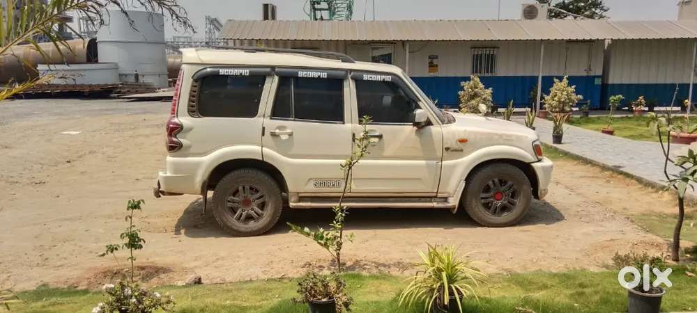 Mahindra Scorpio 2011 डीज़ल