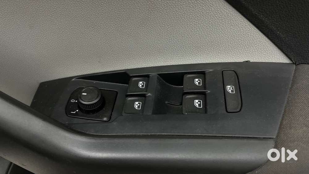 Skoda Kushaq 1.0 Tsi Active, 2022, Petrol