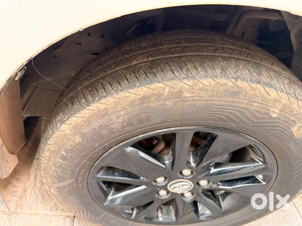 Toyota Innova Crysta