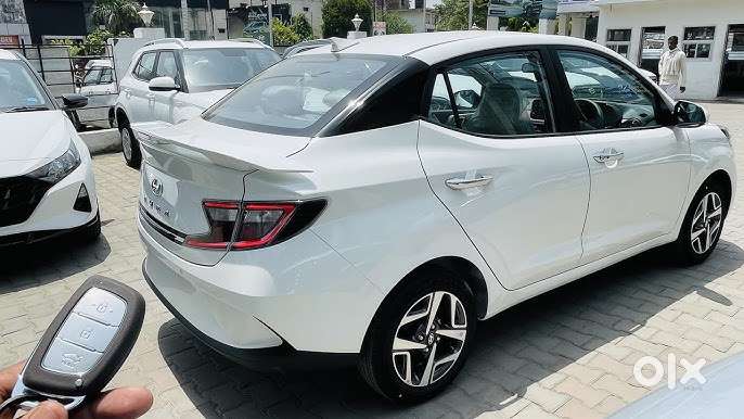 Hyundai Aura Cng & Hybrids Well Maintained