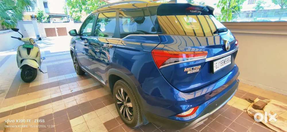 Mg Hector Plus 6 Str Top Model