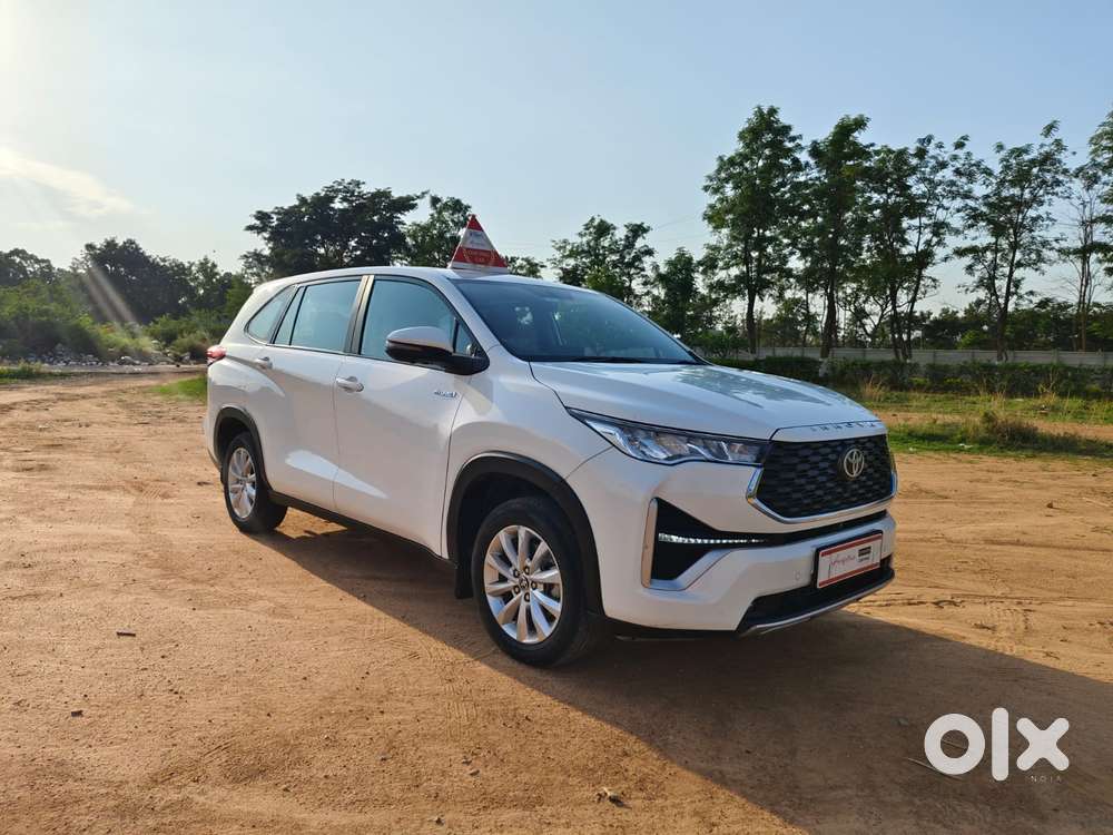 Toyota Innova Hycross 2.0 Vx Hybrid 7 Str, 2024, Petrol